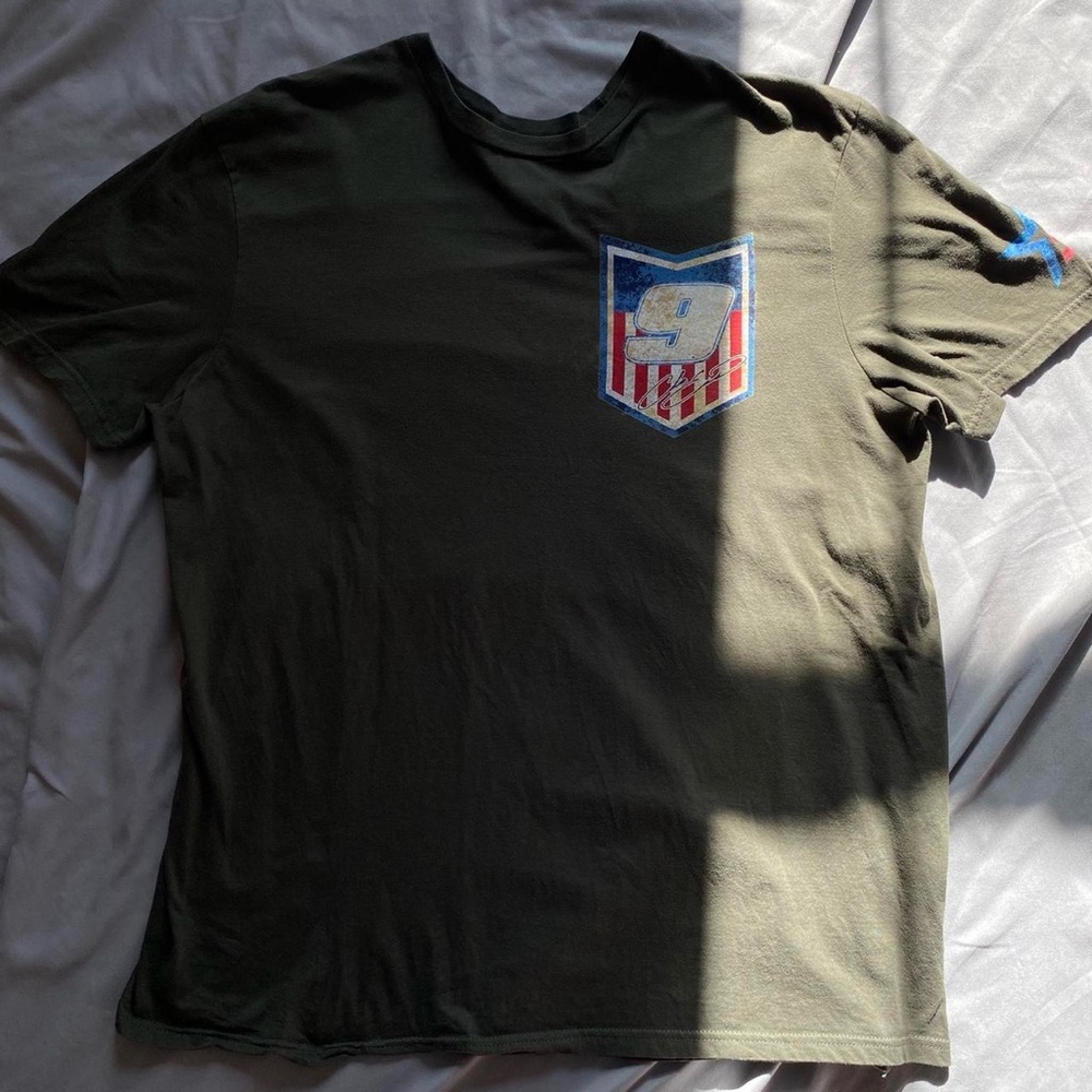 Vintage Chase Elliot dark green and blue Nascar racing T cotton t-shirt